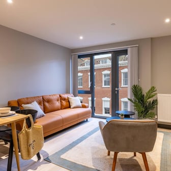 Modern Classic Plus Ensuite - Image 9