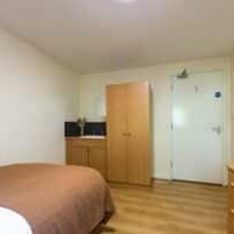 Bronze 2 Bed Apartment - Image 2