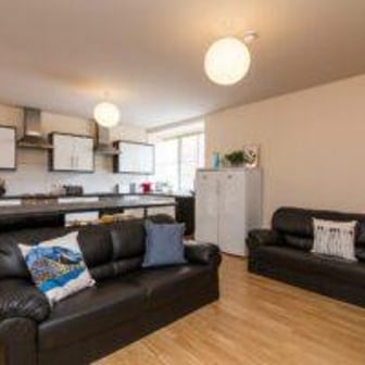 Gold Non Ensuite - Image 4