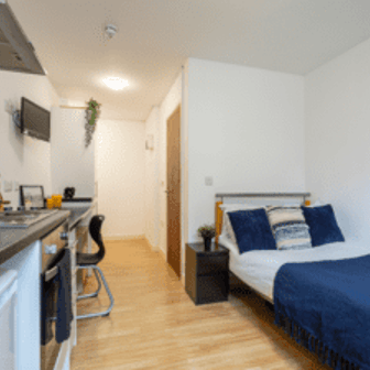 Silver Studio - Image 1