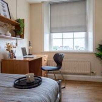 Silver Non Ensuite - Image 4