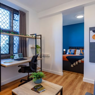 Premium Plus One Bedroom - Image 5