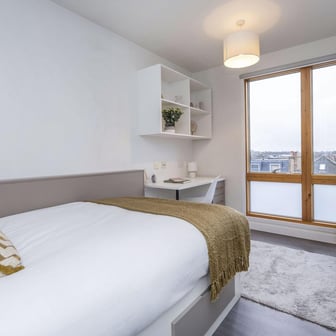 Premier Ensuite - Image 2