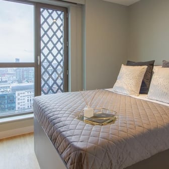 Penthouse 2 Bed Apartment - Image 1