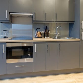 Penthouse 2 Bed Apartment - Image 14