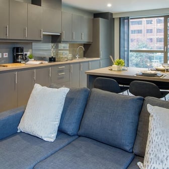 Classic 5 Bed Ensuite - Image 6