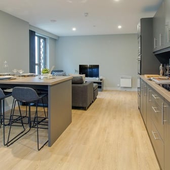 Classic 5 Bed Ensuite - Image 24