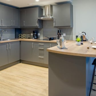 Penthouse 1 Bed Apartment - Image 21