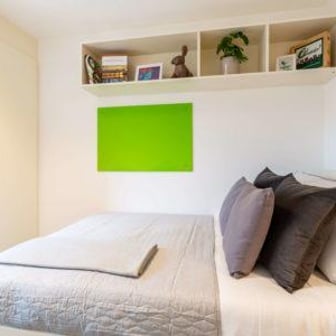 Regency Standard Large Ensuite - Image 2