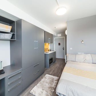 Silver Studio - Image 3