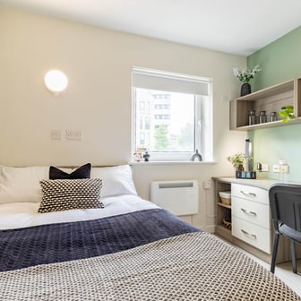 Classic Ensuite - Image 1