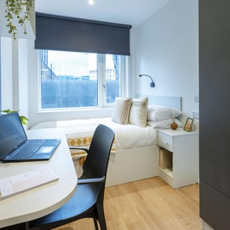 Classic Ensuite - Image 2