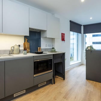 Premium Studio - Image 2