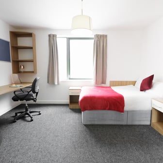 Silver Studio - Image 1