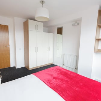 One Bed Flat - Image 2