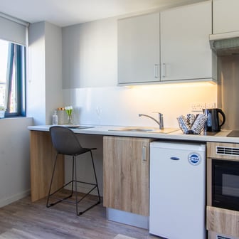 Deluxe Studio - Image 5