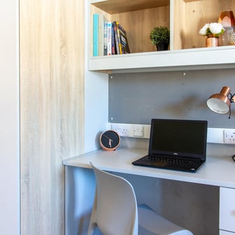 Deluxe Studio - Image 3