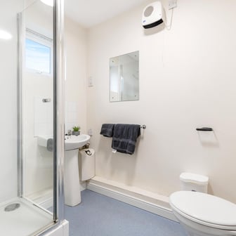 Premium Ensuite - Image 6