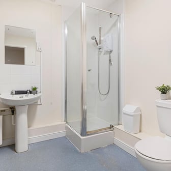 Premium Ensuite - Image 10