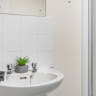 Premium Ensuite - Image 23