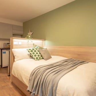 Luxury Studio Riverview - Image 6