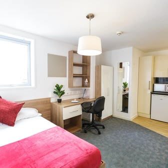 Bronze Studio - Image 1