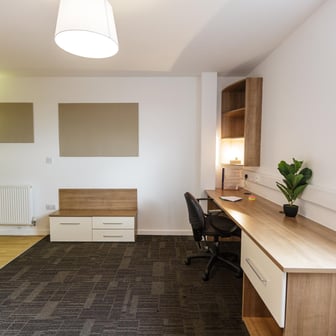 Gold Ensuite - Image 3