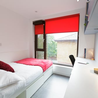 Silver En-suite (High Fl) - Image 1