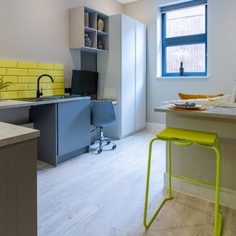 Bronze Accessible Studio - Image 2