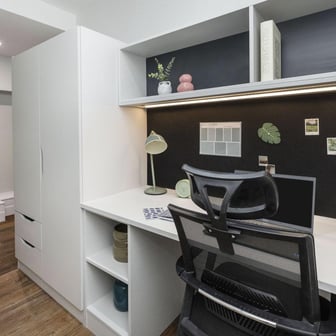 Deluxe Studio - Image 5