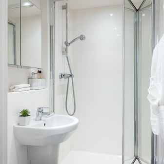 Gold En Suite (Mid Floors) - Image 4