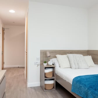 Gold En Suite (High Floors) - Image 1