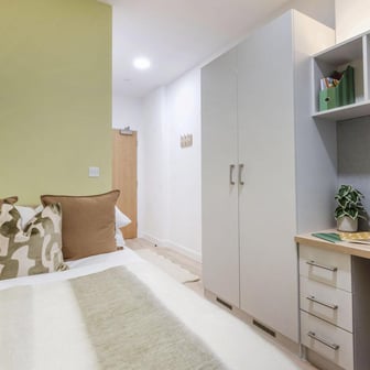 Classic Ensuite Plus - Image 3