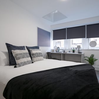 Silver Ensuite - Image 1