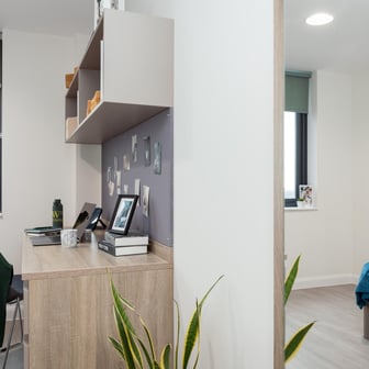 Gold En Suite (Mid Floors) - Image 3