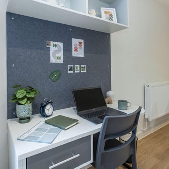 Deluxe Ensuite - Image 3