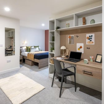 Deluxe En-suite - Image 1