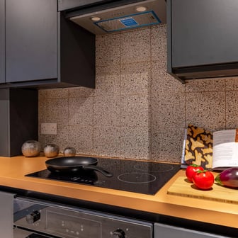 Modern Standard Ensuite - Image 8