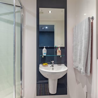 Deluxe River Studio - Image 7