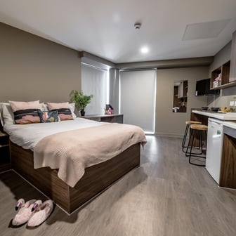 Premium Tower Studio - Image 2