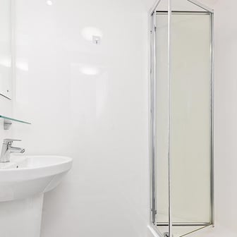 Bronze En suite - Image 3