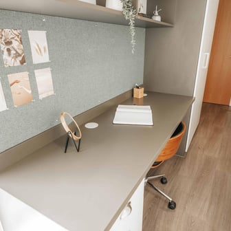 Silver En Suite - Image 2