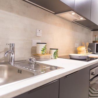 Two Bed Apartment - Image 15