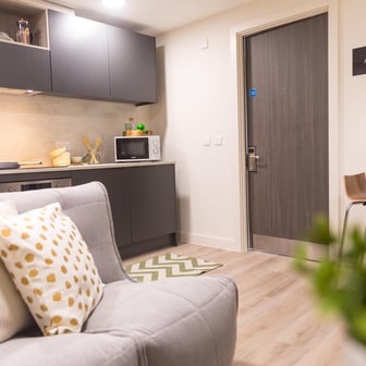 Two Bed Apartment - Image 25