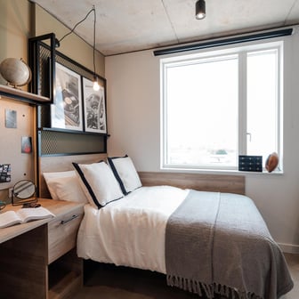 Premium Studio - Image 1