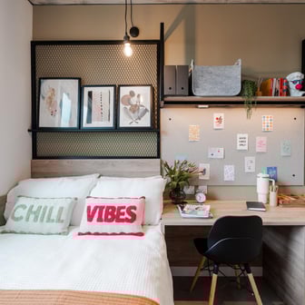 Classic En-suite - Image 1