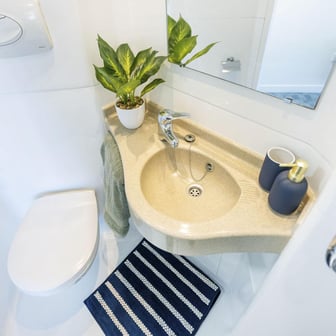 Classic Ensuite - Image 3