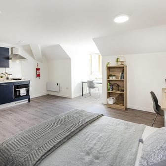 Premium Studio - Image 2