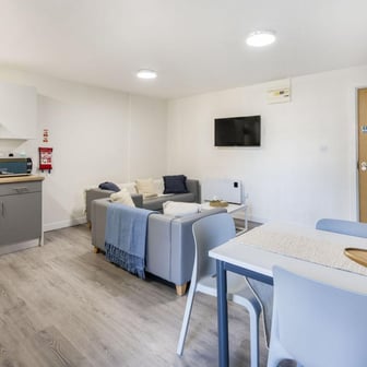 Classic Ensuite - Image 4