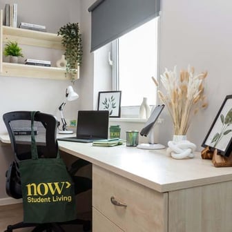 Gold En Suite - Image 5